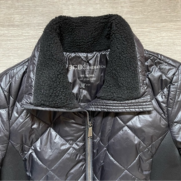 *NWT BCBGeneration Semi-Puffer Semi-Fitted Hooded Diamond Puffer Coat - Picture 3 of 11
